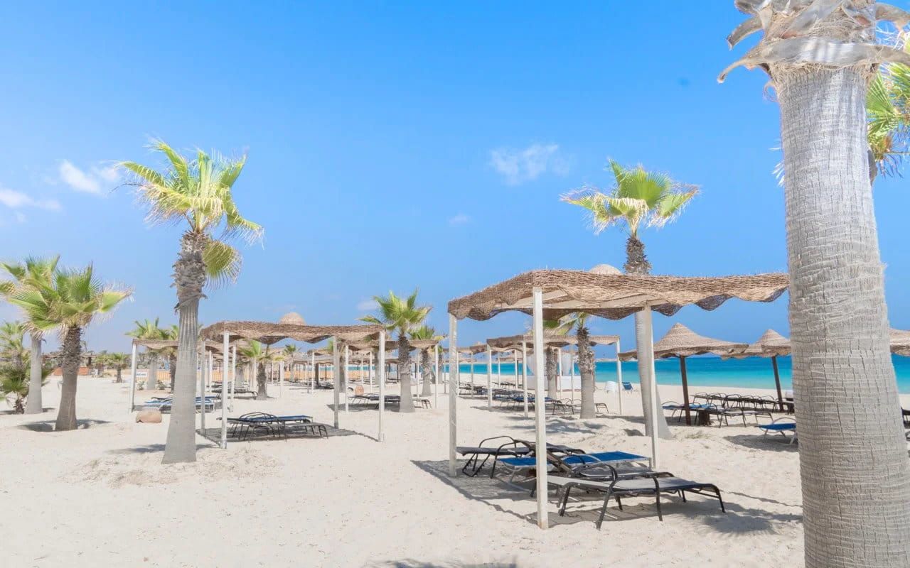 /api/cms/uploads/CAESAR_BAY_RESORT_0131f29b02.jpg