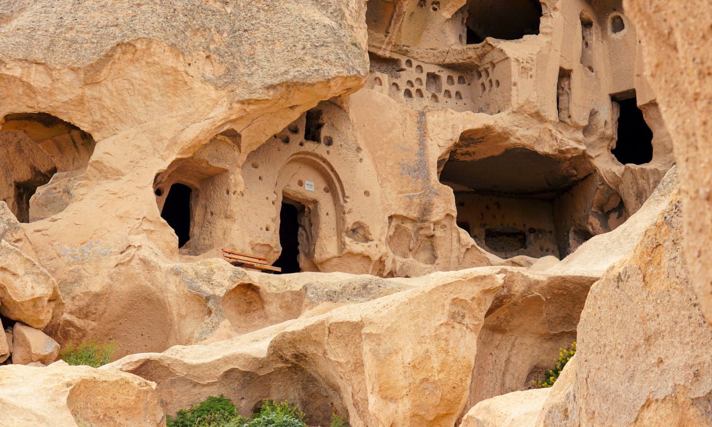 /api/cms/uploads/Cappadocia_77084131_95a12ef50f.jpg