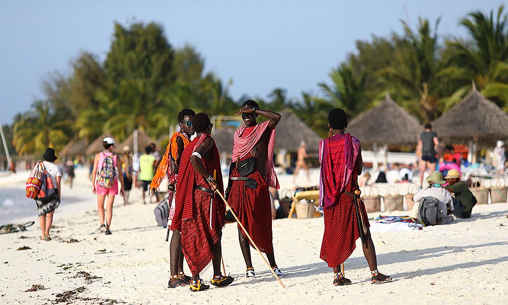 /api/cms/uploads/tanzania_zanzibar_masai_f61cb5eefa.jpg