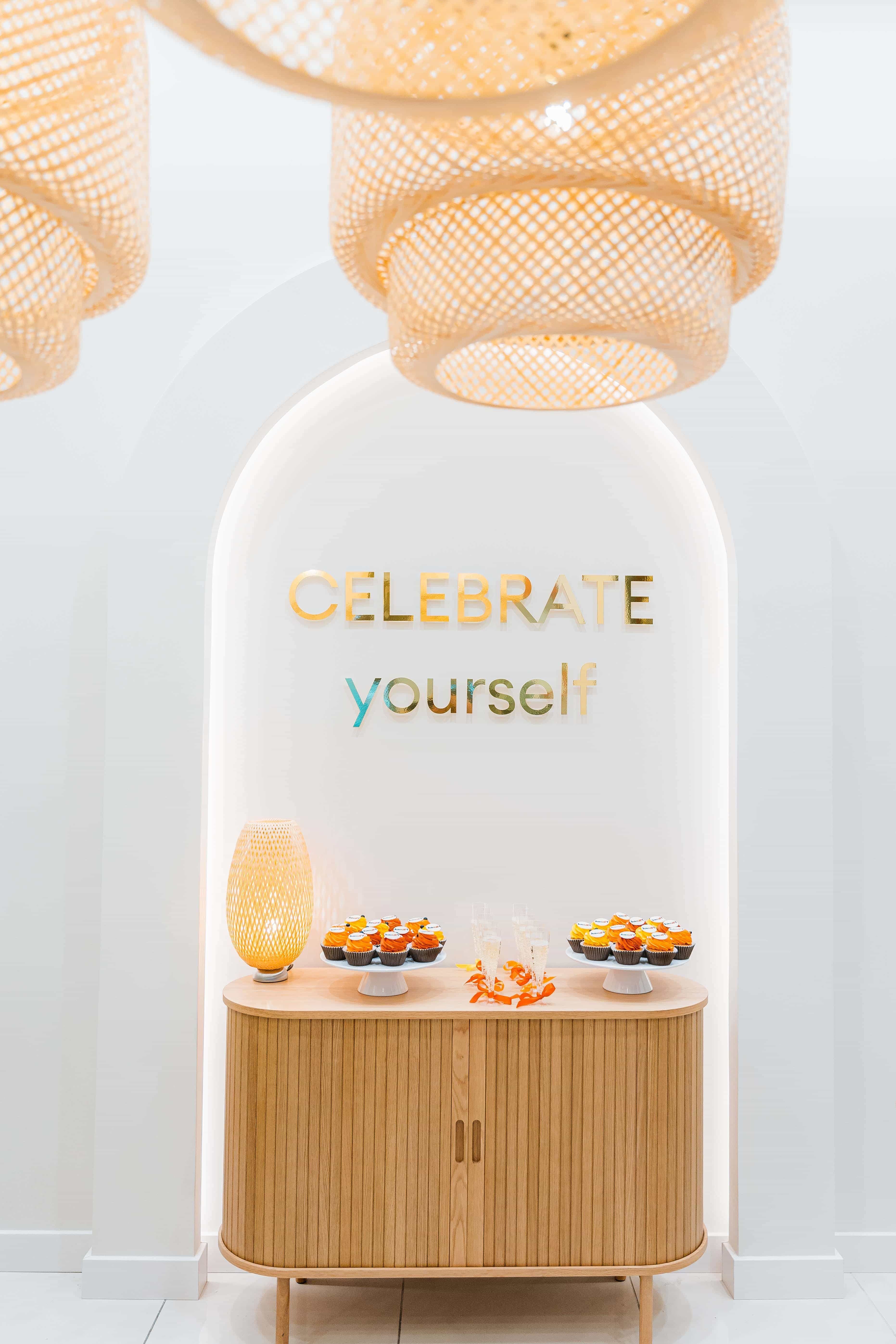 Domina Travel Shop 6